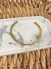 Load image into Gallery viewer, Selena Cuff Necklace
