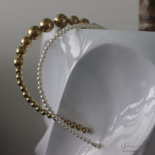 Load image into Gallery viewer, Pearls headband

