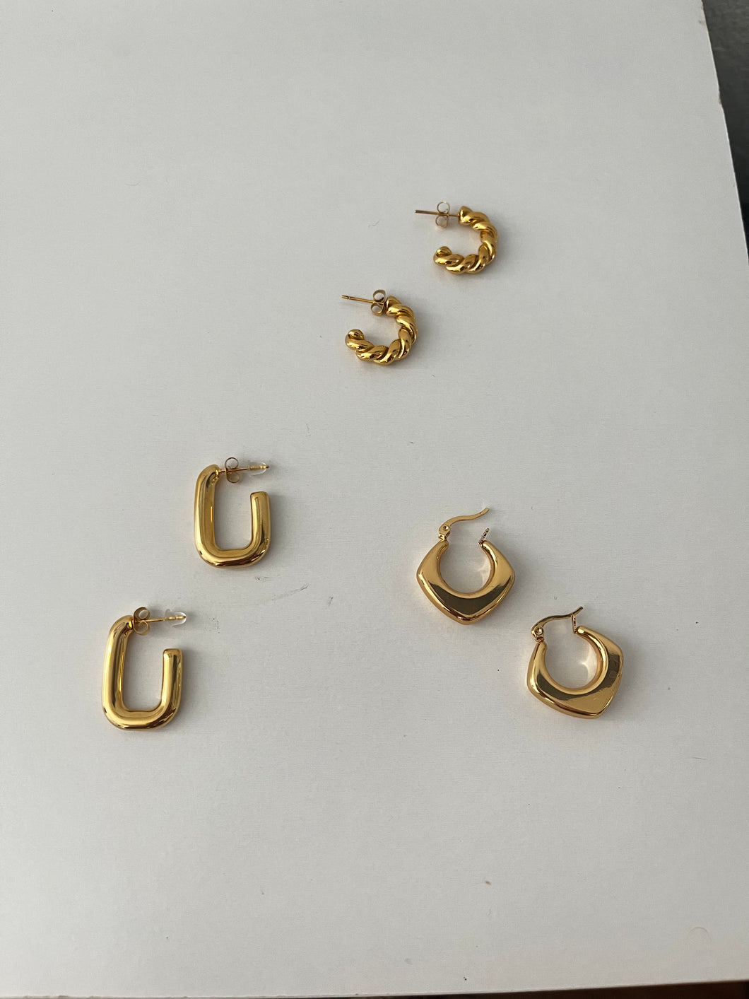 Mía Earrings