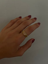 Load image into Gallery viewer, Rose Quartz Ring
